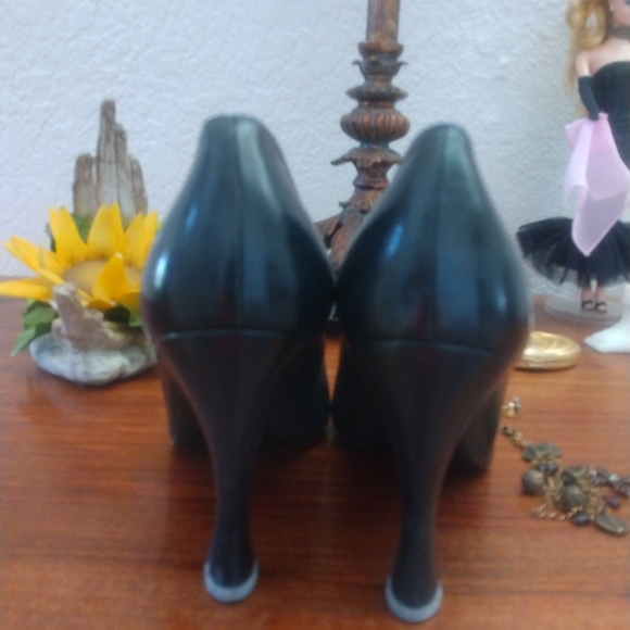 Sesto Meucci Ole three inch heels - Picture 2 of 2